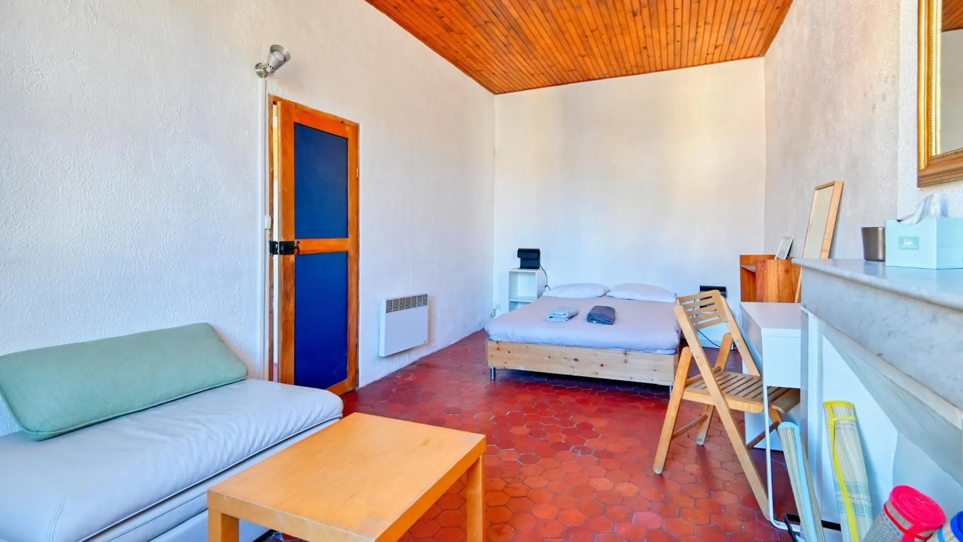 Accoules - Charmant Appartement Au Panier Marsylia